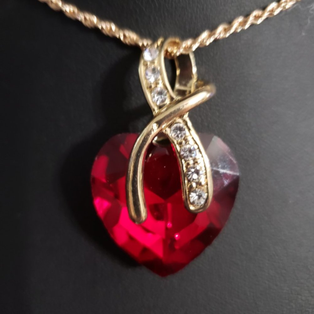 Costume Jewelry Necklace and Earrings - Beautiful Red Heart